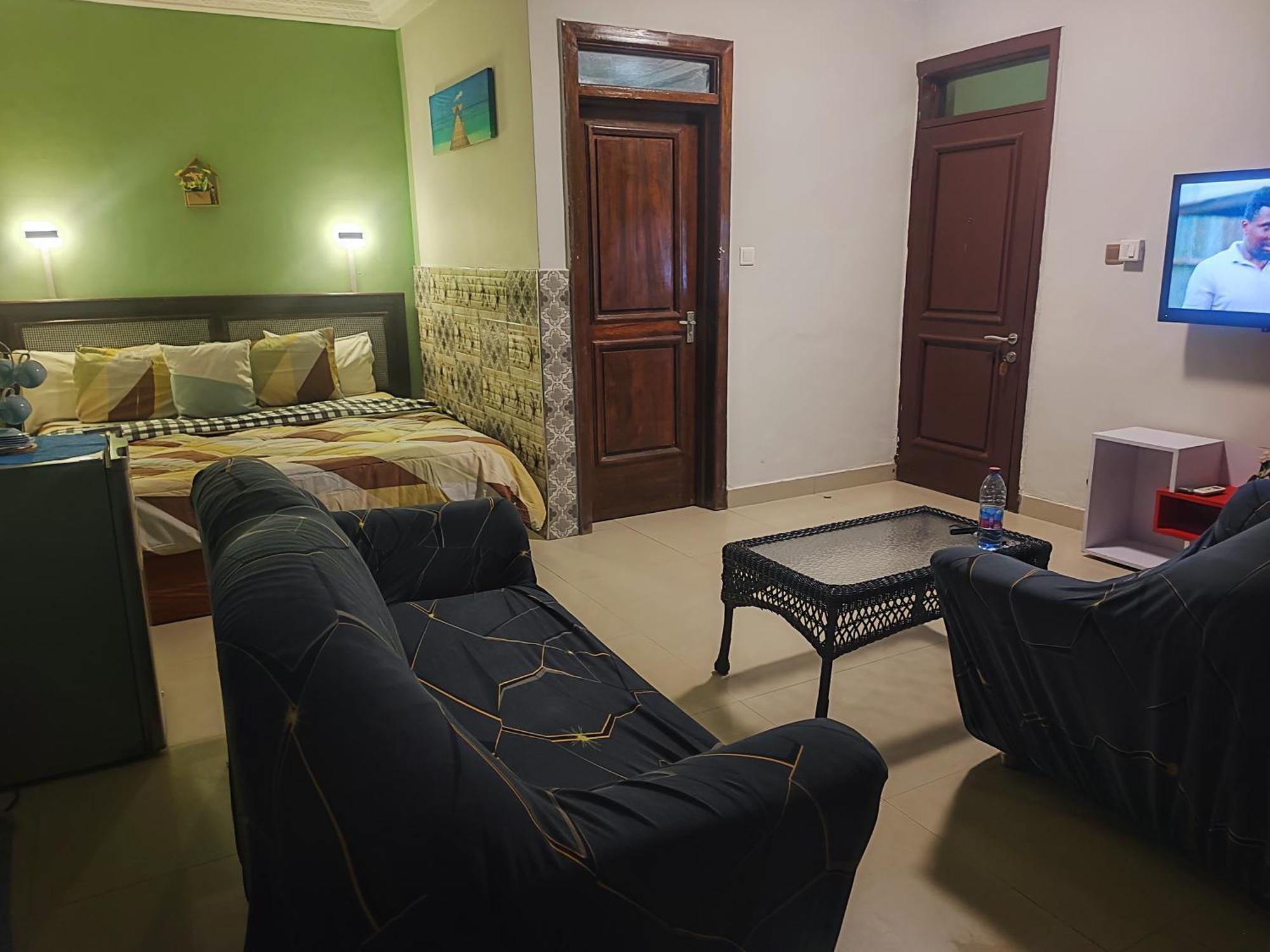Ellisa Hospitality And Spa Hotell Accra Eksteriør bilde