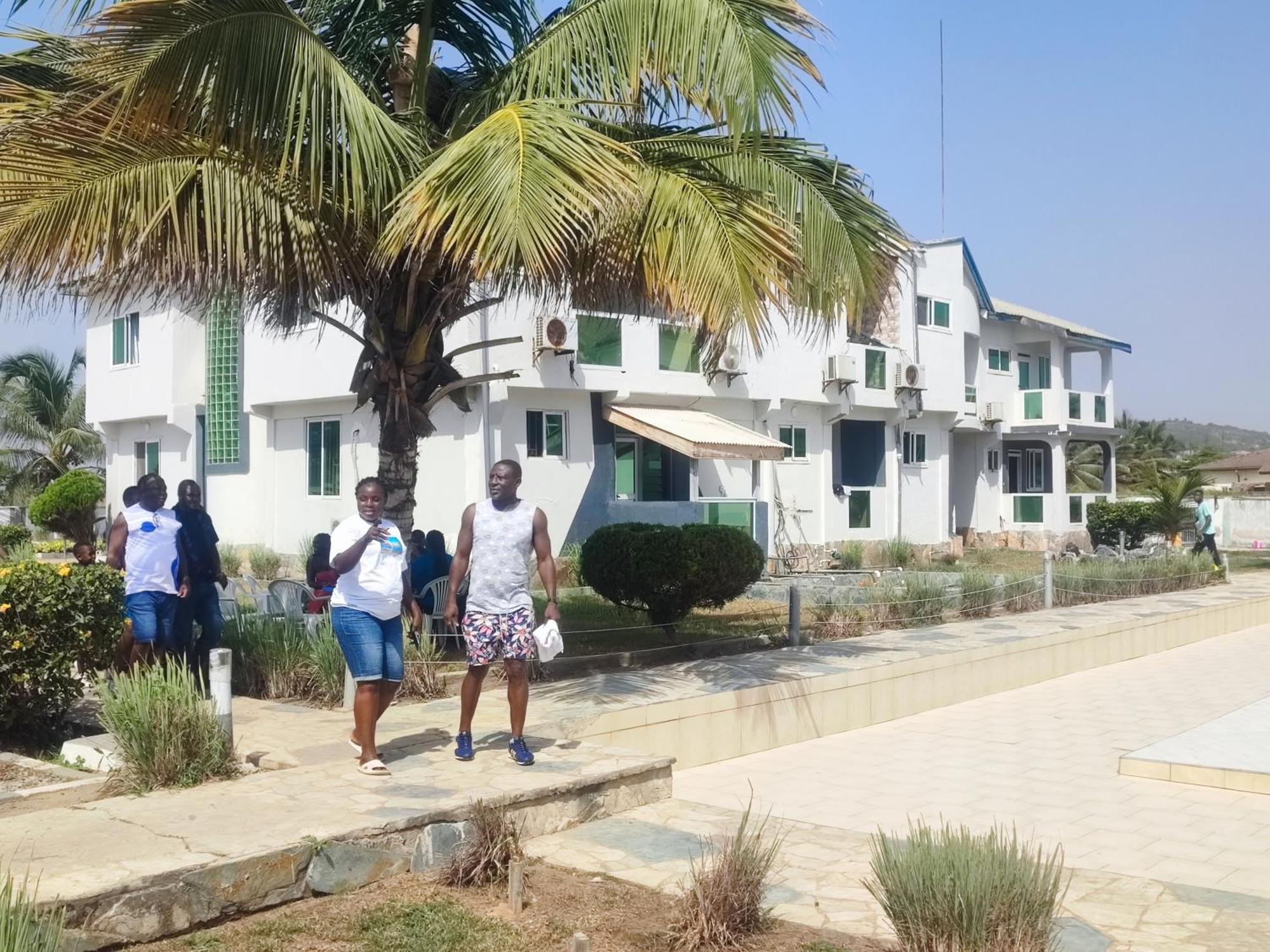 Ellisa Hospitality And Spa Hotell Accra Eksteriør bilde
