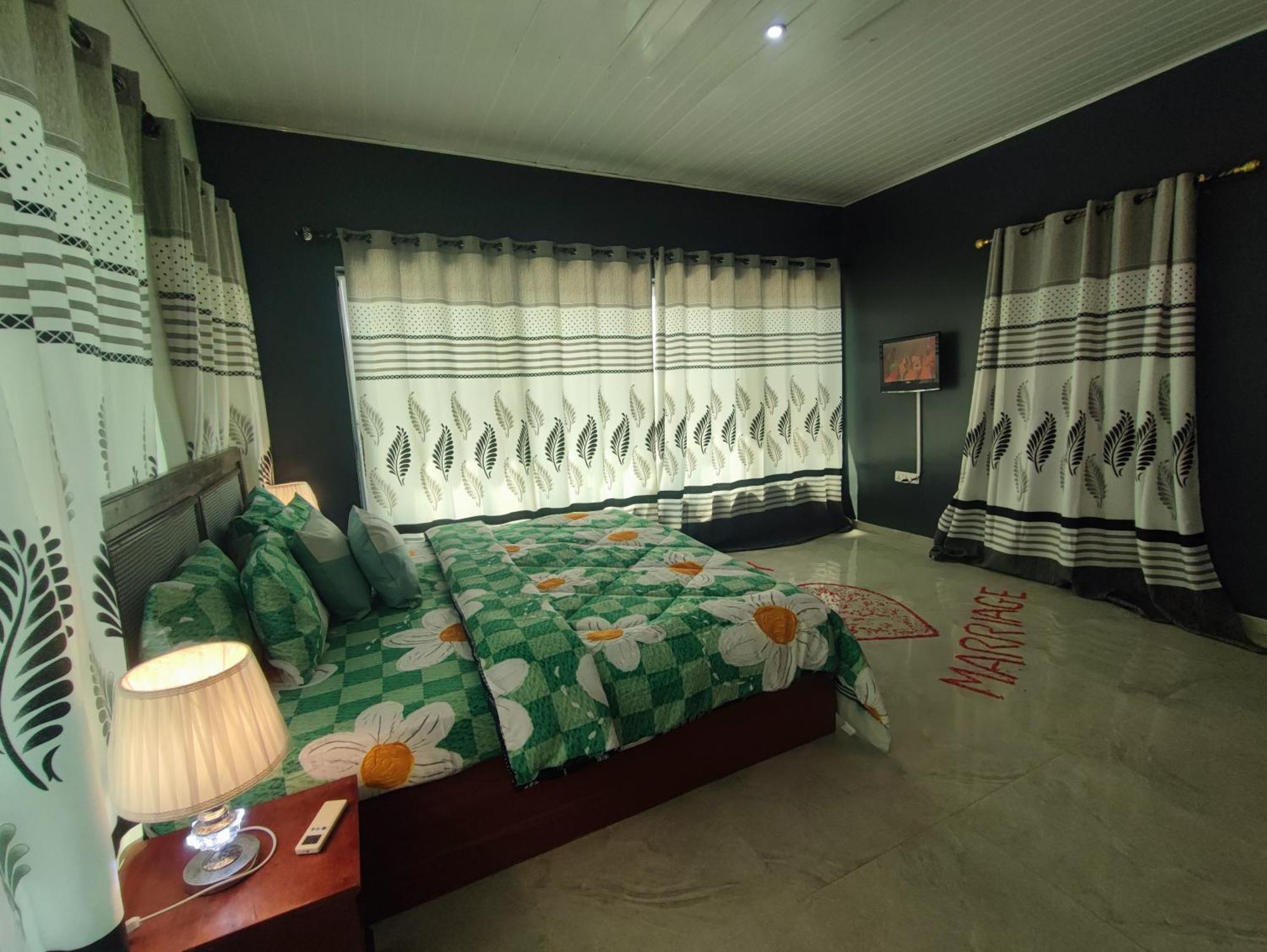 Ellisa Hospitality And Spa Hotell Accra Eksteriør bilde