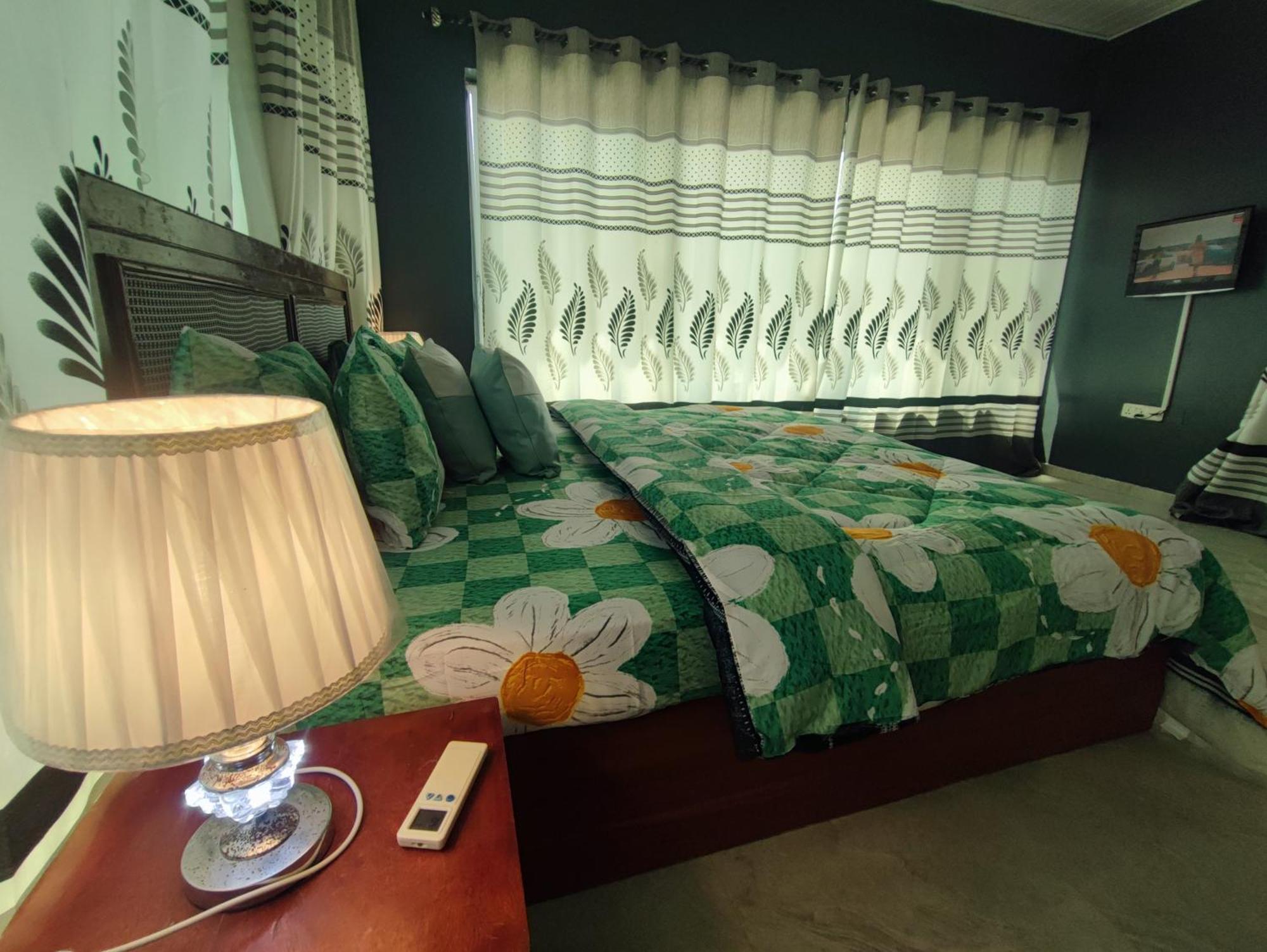 Ellisa Hospitality And Spa Hotell Accra Eksteriør bilde